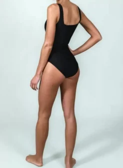 Danefæ Bademode>Bolonia Swimsuit Black