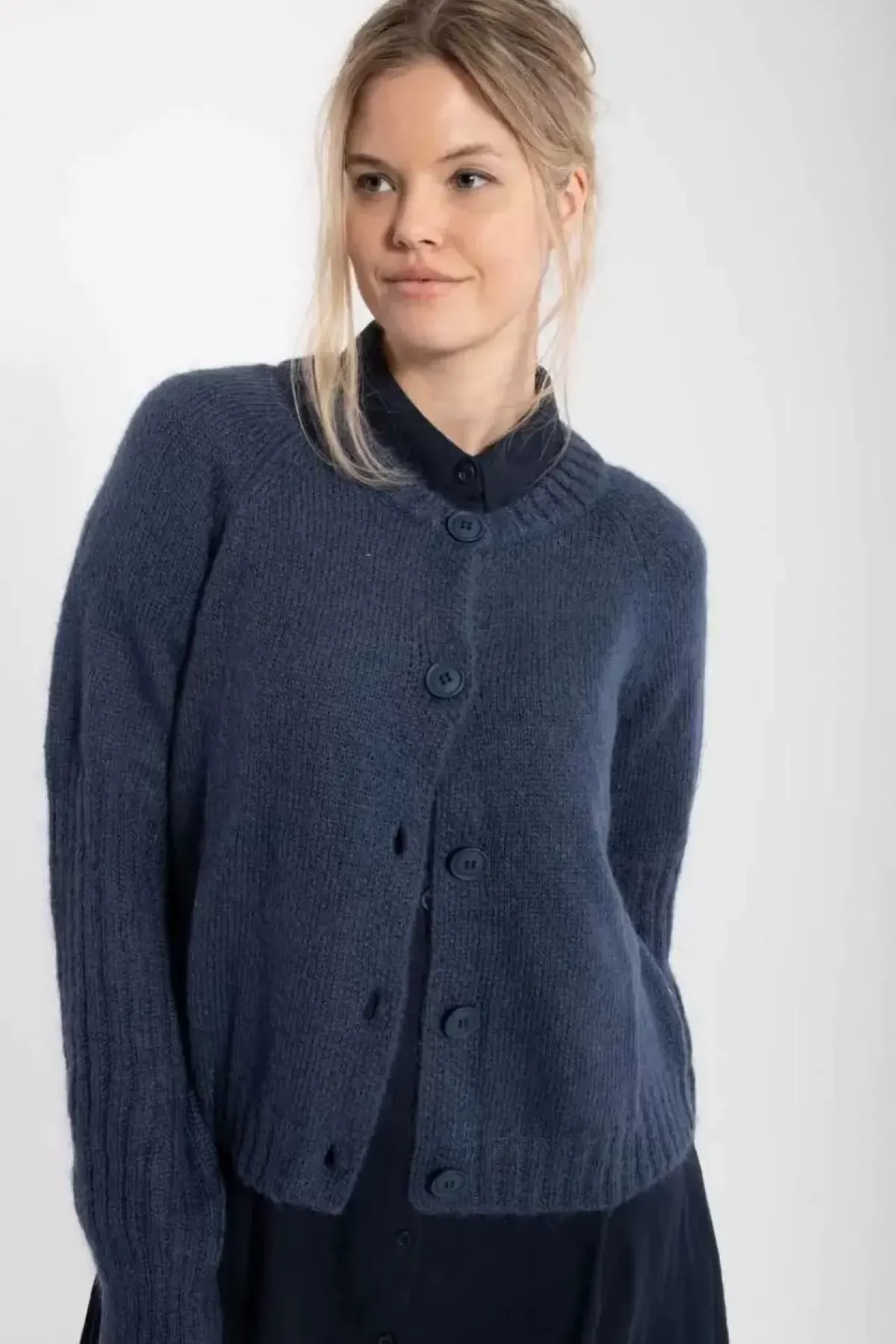 Danefæ Cardigan>Danarnaq Wool Cardigan Marine