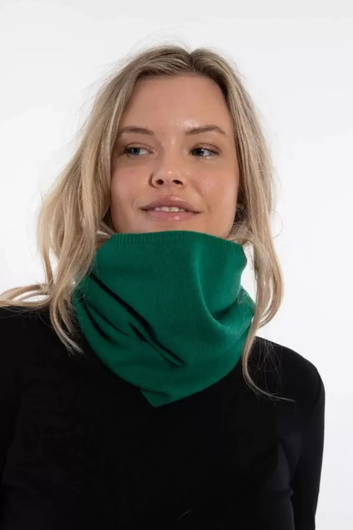 Danefæ Schals>Danebest Friend Merino Neckwarmer Green