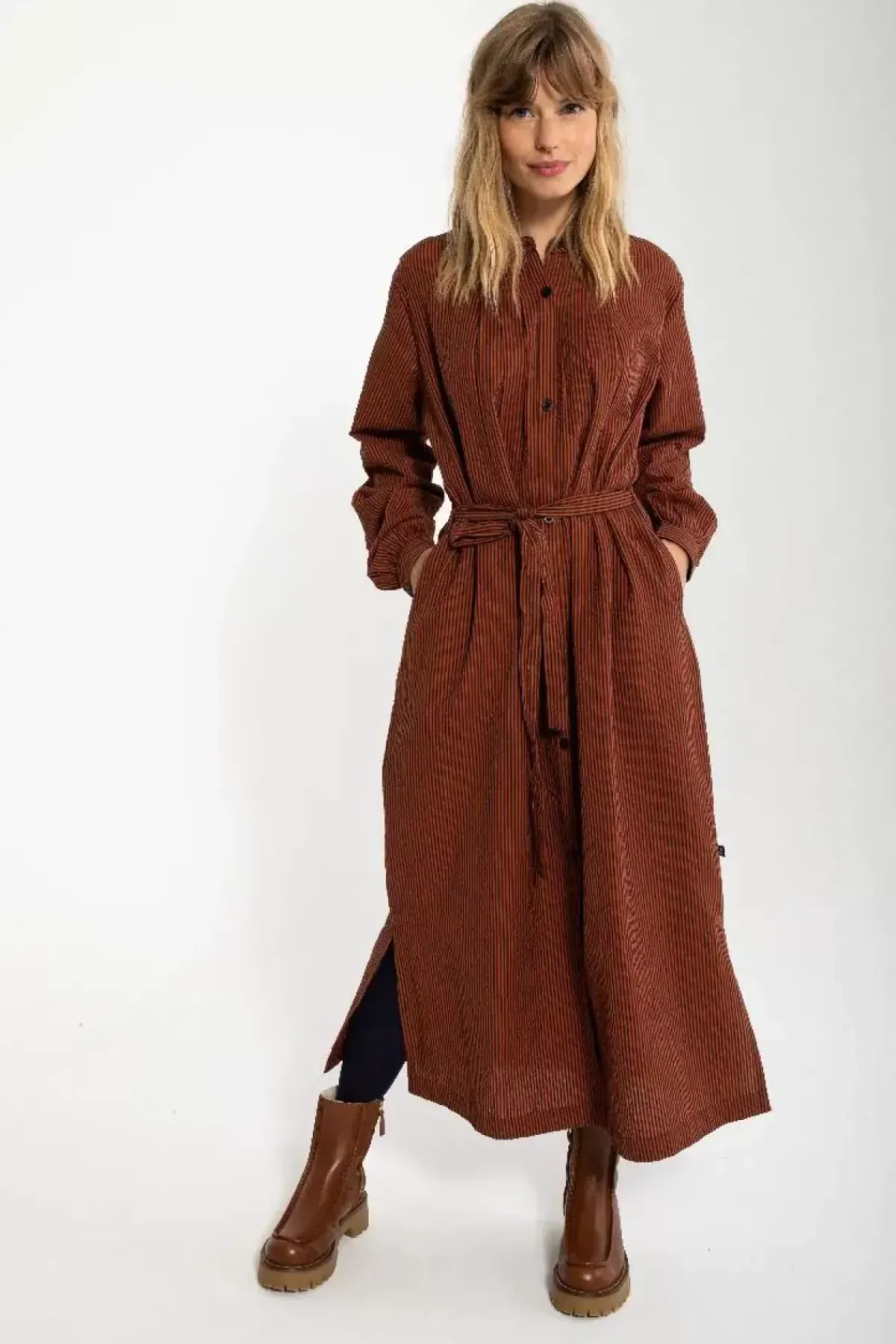 Danefæ Kleider>Danecake Searsucker Dress Rust/Dark Navy