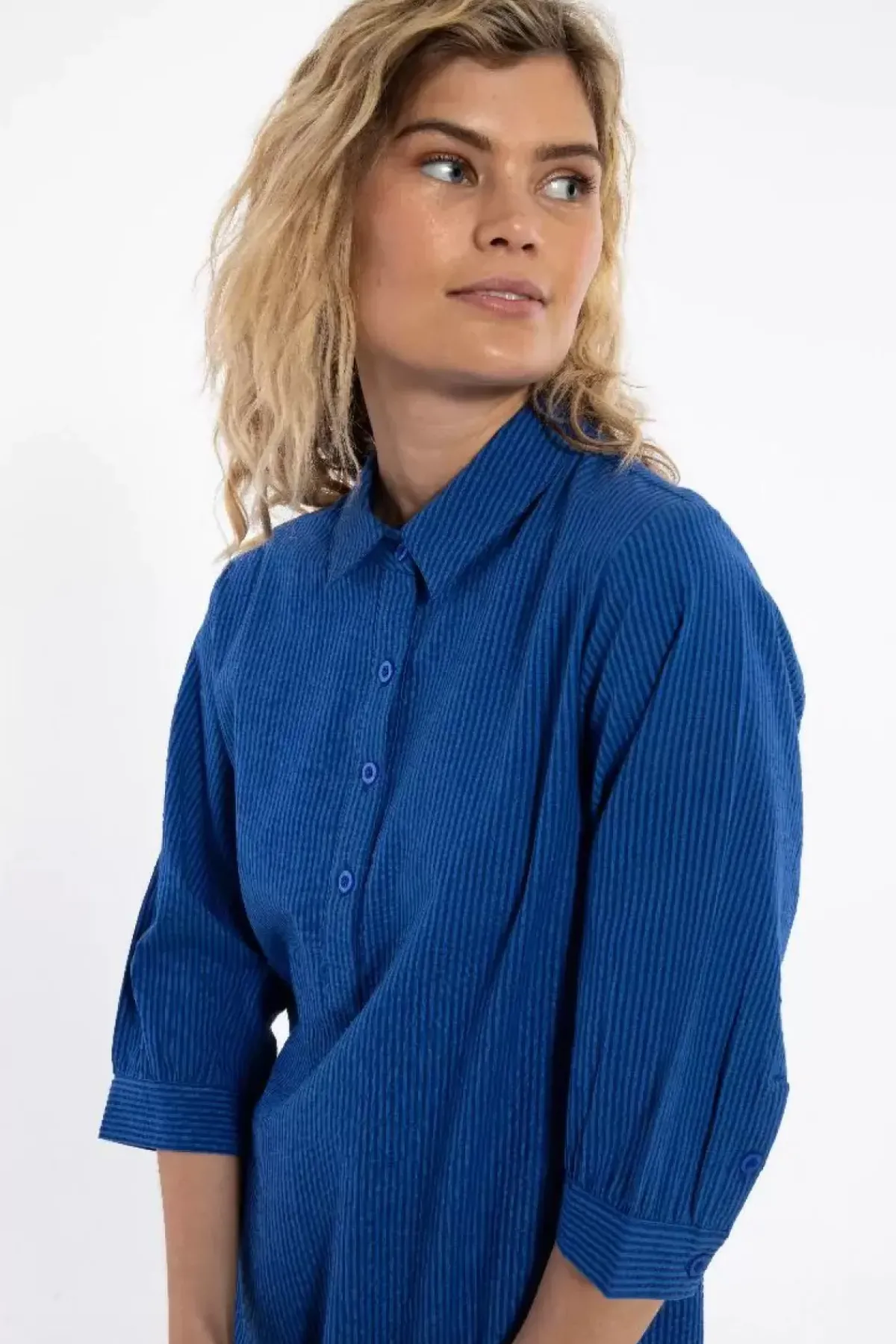 Danefæ Kleider>Danecarnation Searsucker Dress Deep Marine/Klein Blue