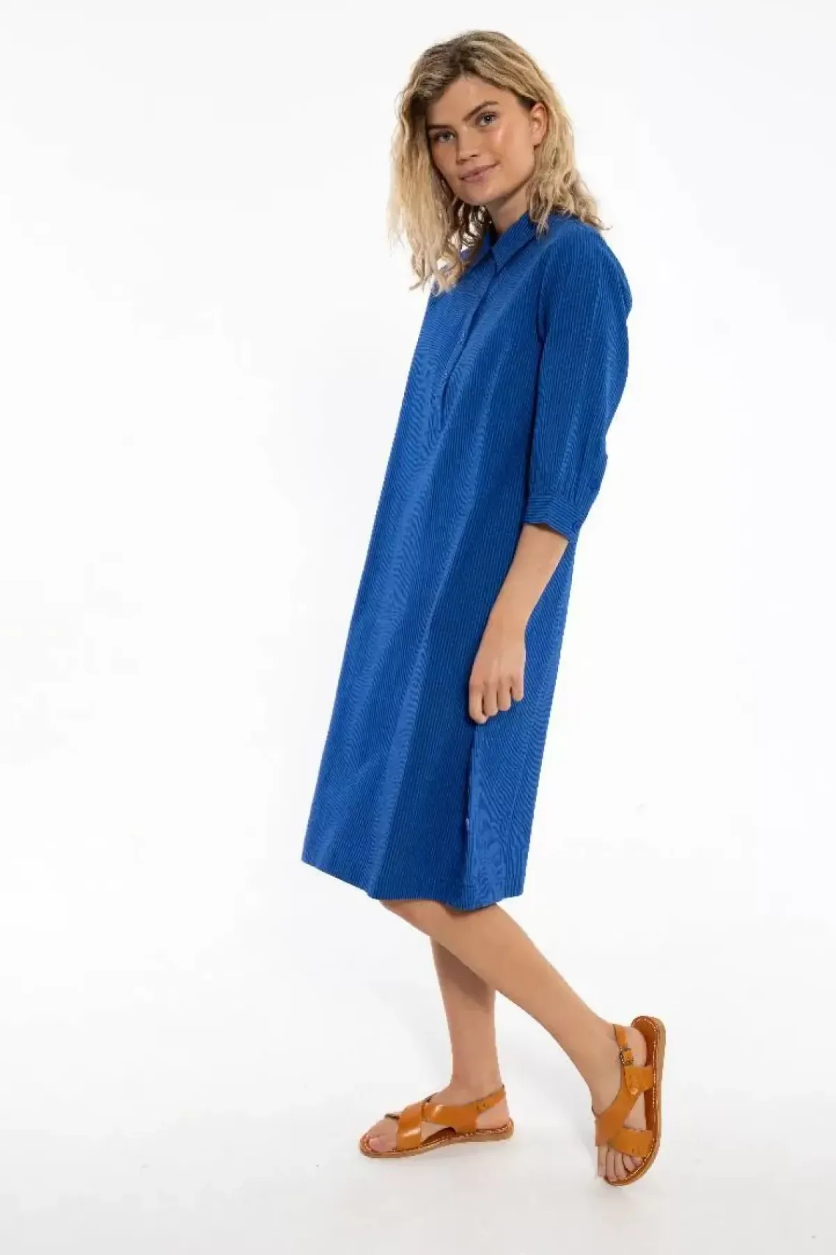 Danefæ Kleider>Danecarnation Searsucker Dress Deep Marine/Klein Blue