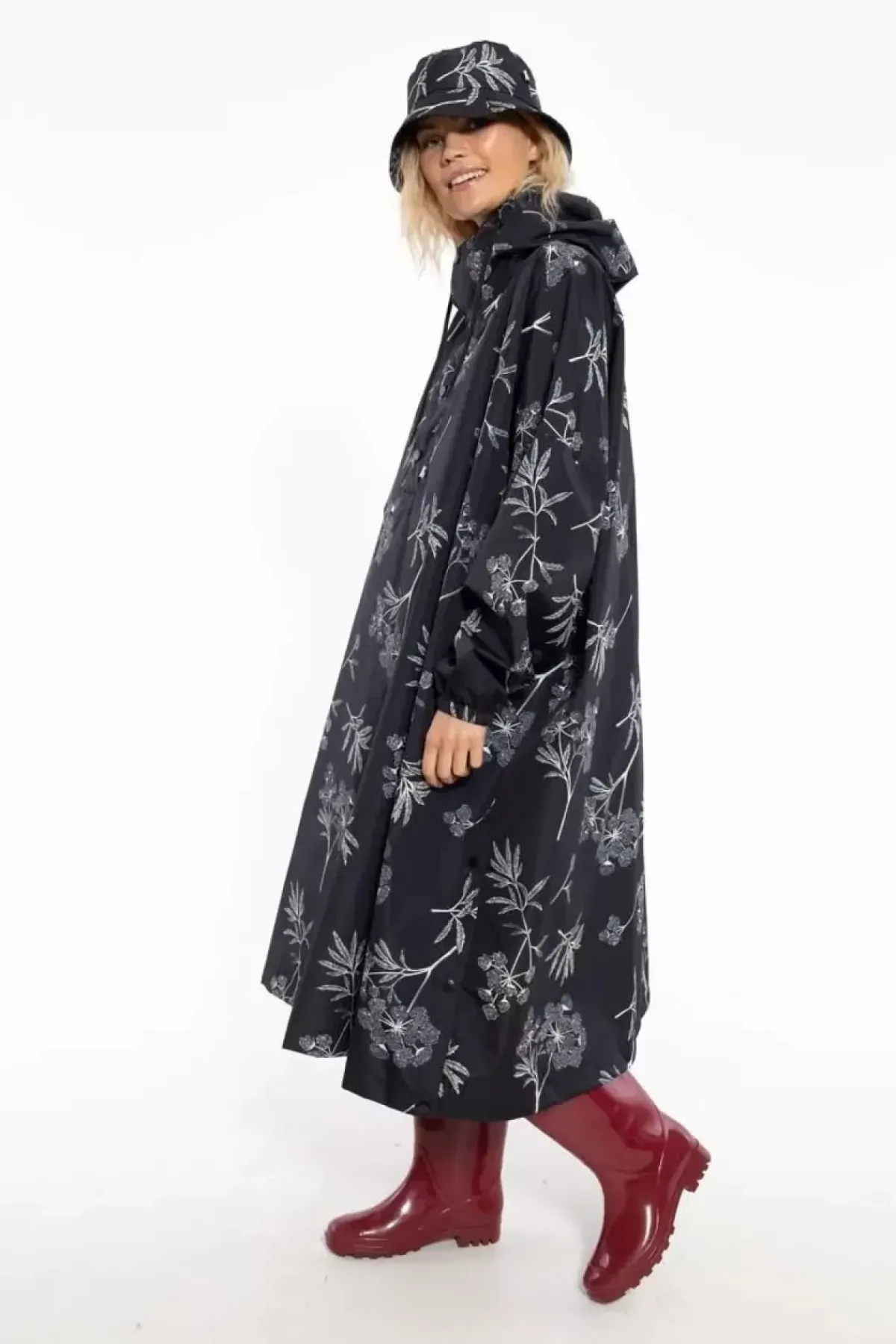 Danefæ Regenjacken>Danedream Drops Rain Poncho Black Hemlock