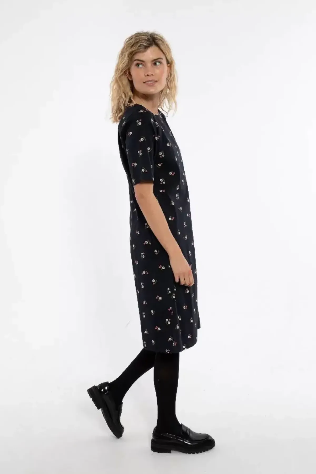 Danefæ Kleider>Danehyacinth Dress Black Miniflower