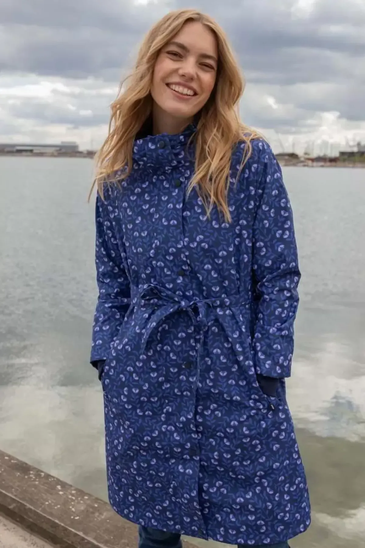 Danefæ Regenjacken>Danelisabeth Raincoat Navy/Lilac Fleurie