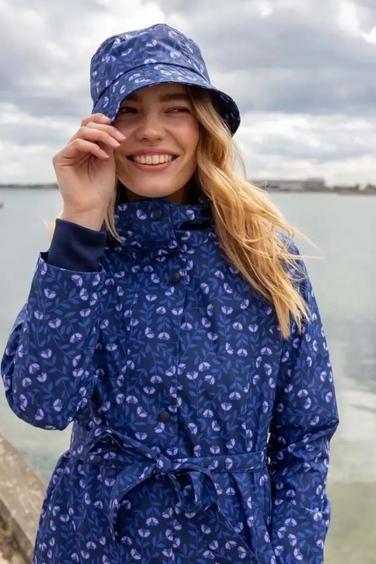 Danefæ Regenjacken>Danelisabeth Raincoat Navy/Lilac Fleurie
