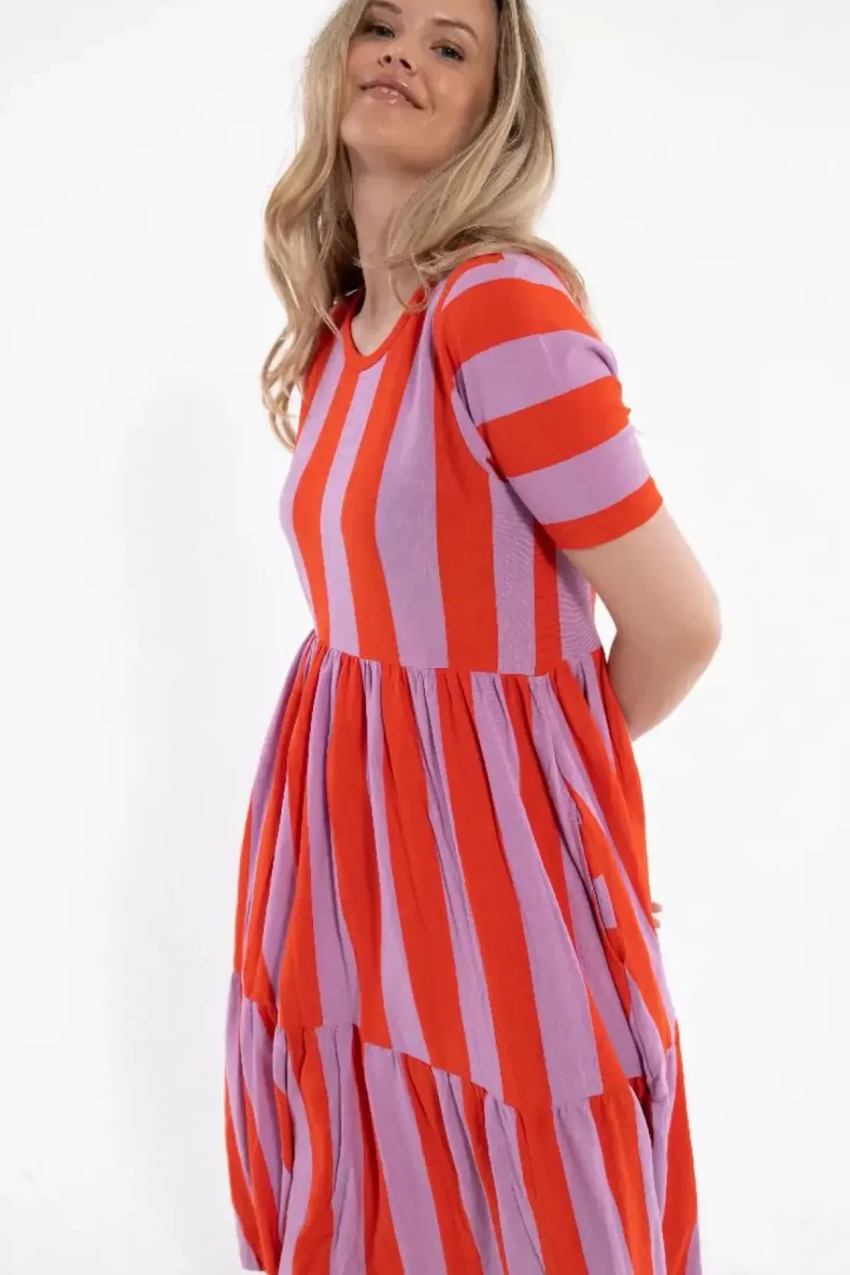 Danefæ Kleider>Danemarkise Slub Jersey Dress Bright Red/Soft Viola