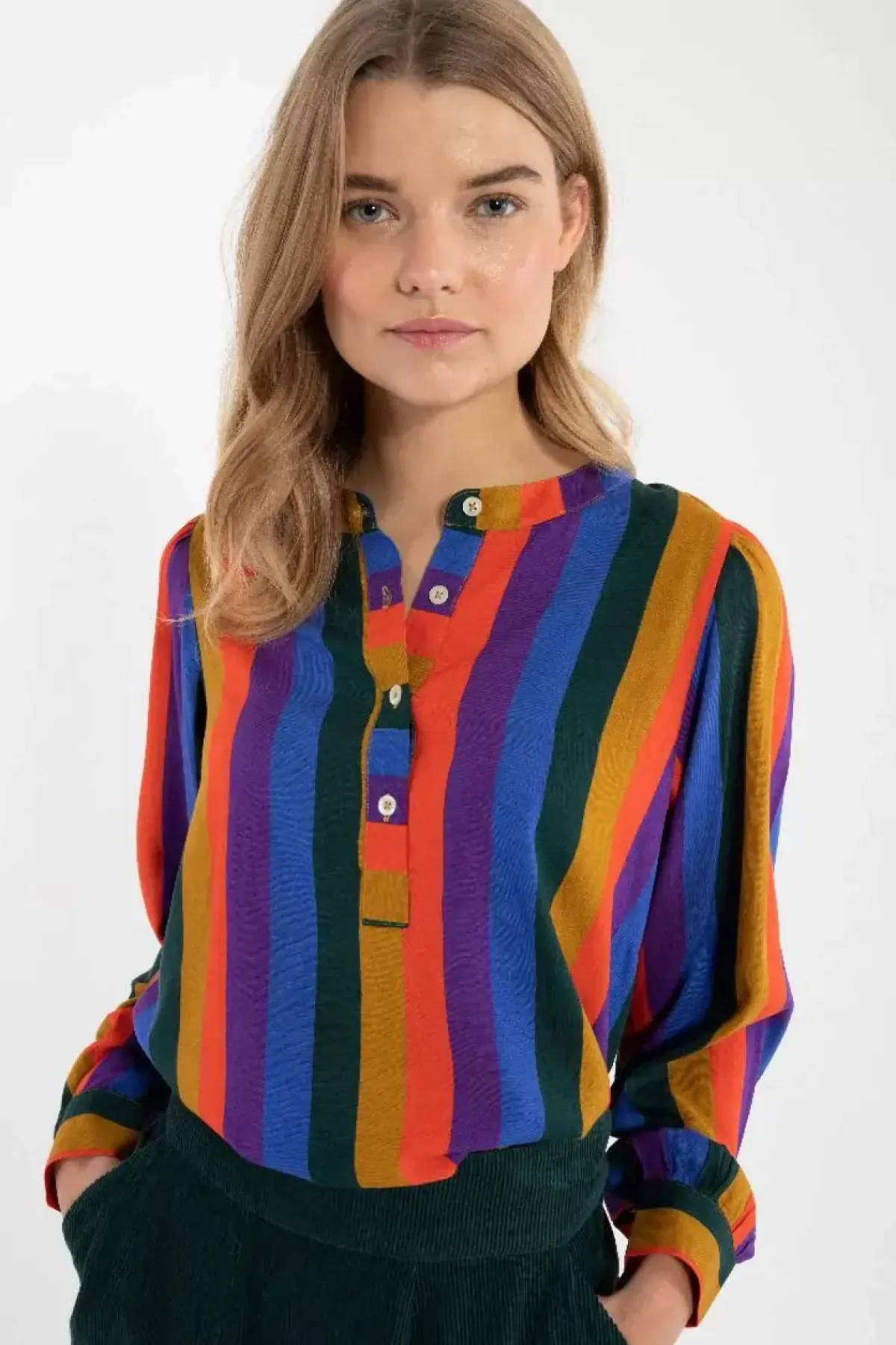 Danefæ Blusen>Danesanna Modal Shirt Museum