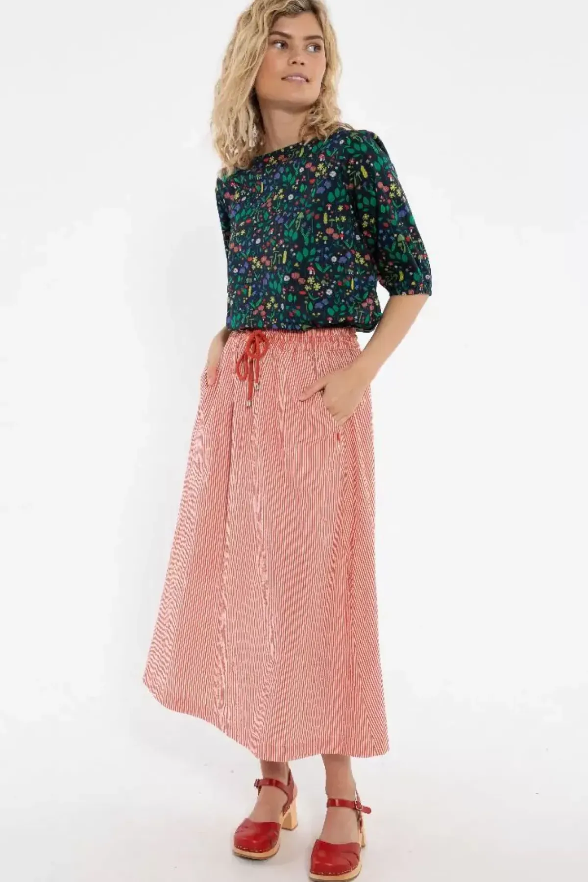 Danefæ Röcke>Danespresso Searsucker Skirt Bright Red/Chalk