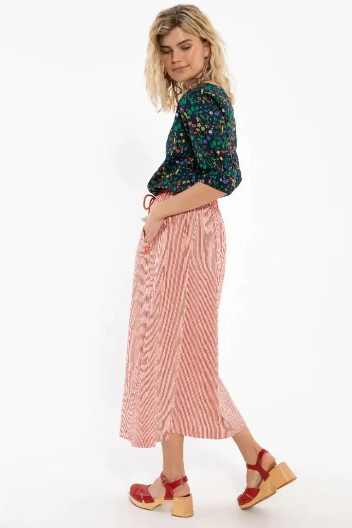 Danefæ Röcke>Danespresso Searsucker Skirt Bright Red/Chalk