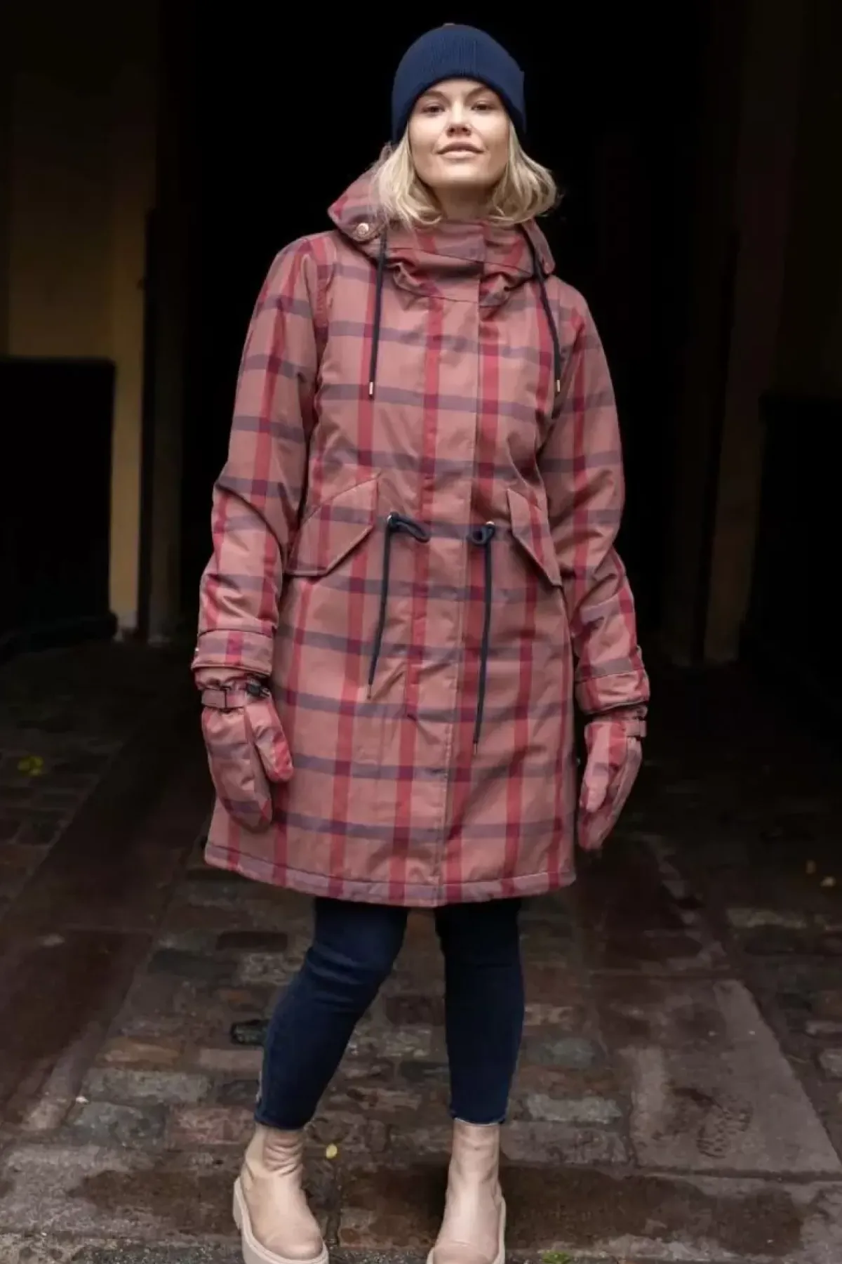 Danefæ Winterjacken>Danesvaneke Plaid Winter Parka Beige Rose/Dark Navy/Redwine