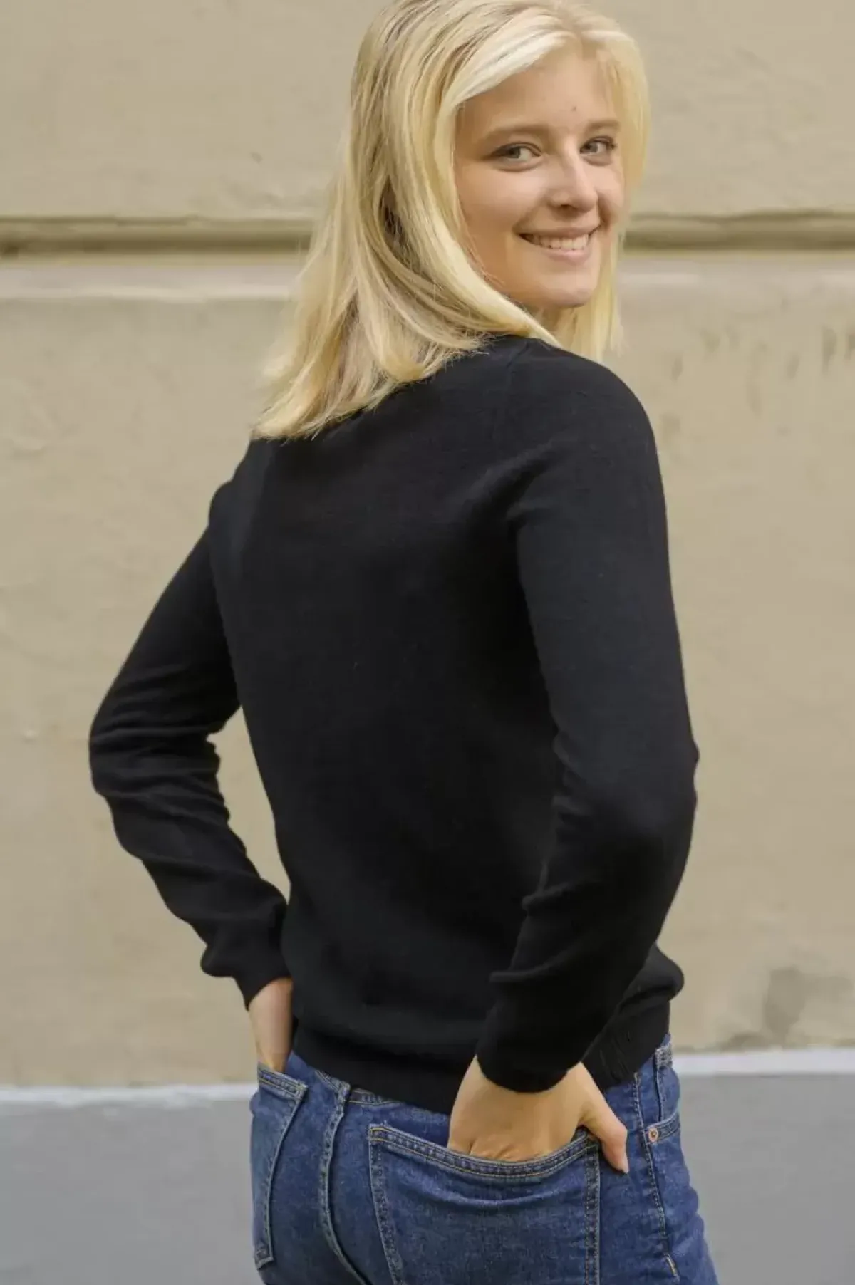 Danefæ Cardigan>Ess - Forget Me Not Merino Cardigan Black