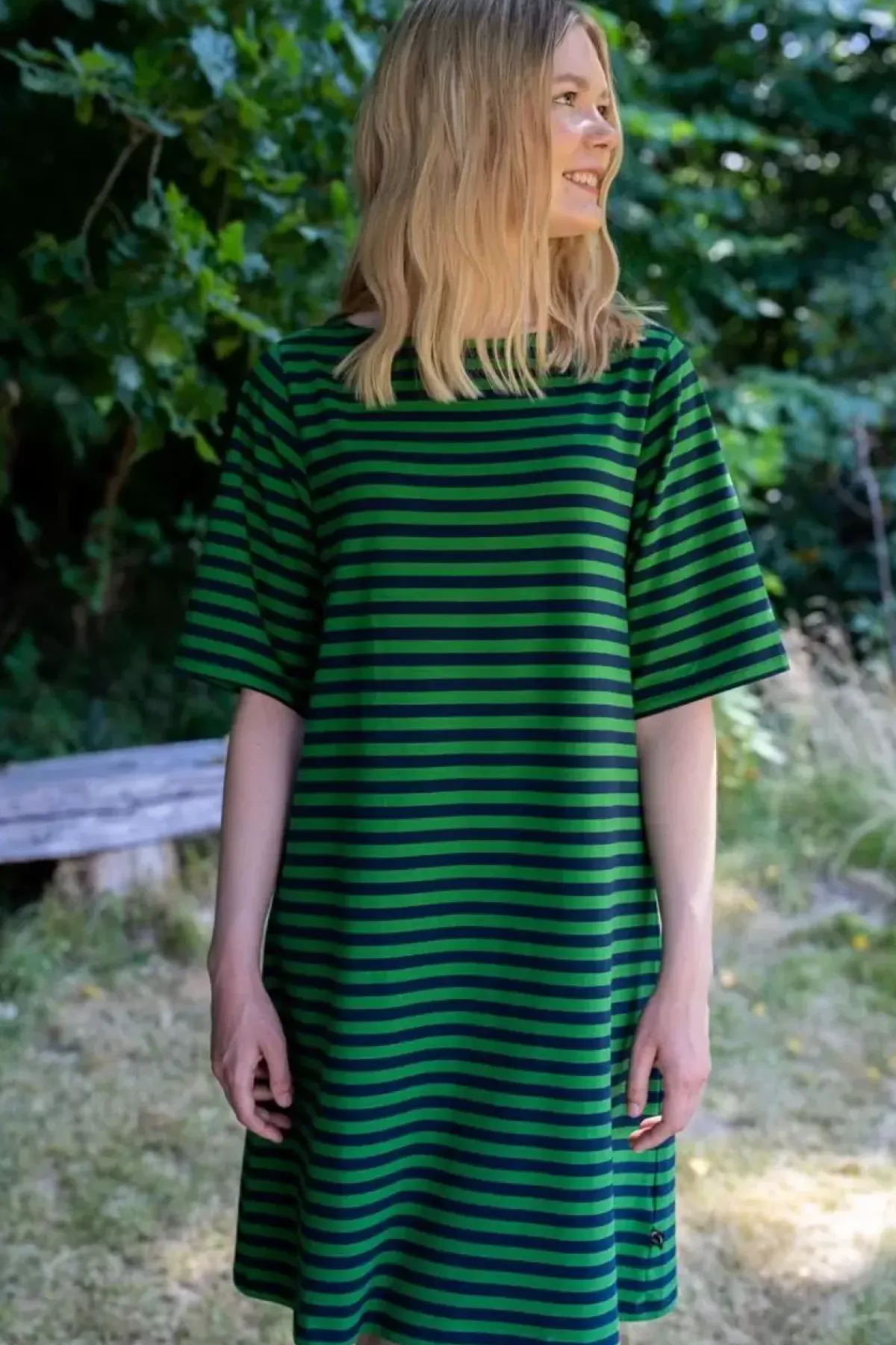 Danefæ Kleider>Ess - Sukker Dress Fall Jungle/Dk Navy