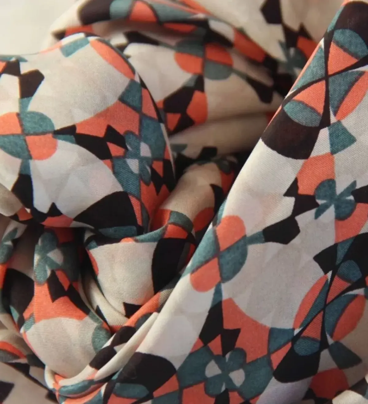 Danefæ Schals>Les Belles Vagabondes Mini Silk Scarf Kaleidoscope Orange