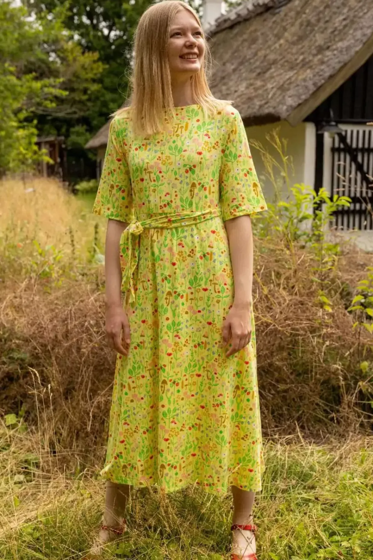 Danefæ Kleider>Organic - Daneflora Slub Jersey Dress Pale Yellow Botanical