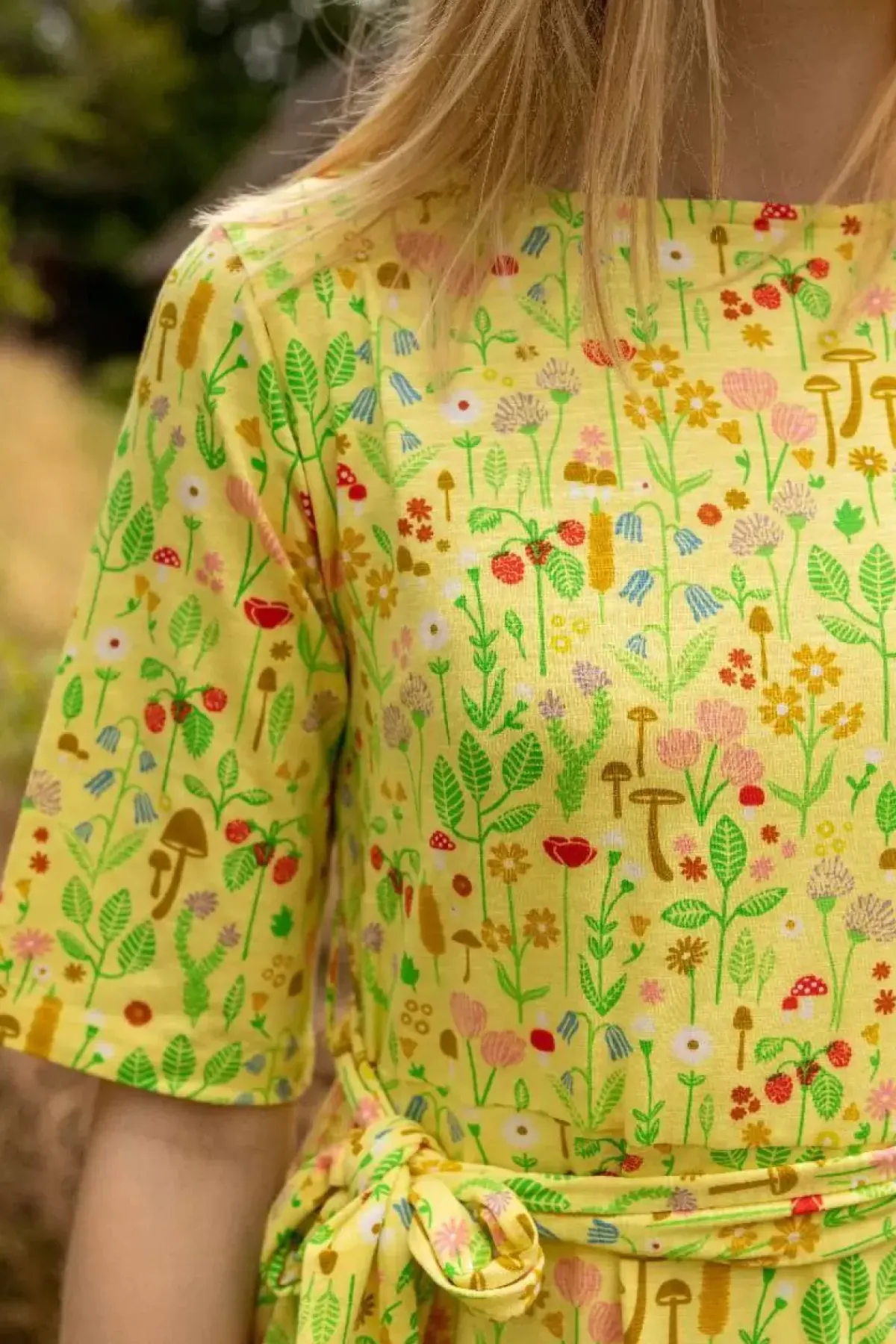 Danefæ Kleider>Organic - Daneflora Slub Jersey Dress Pale Yellow Botanical