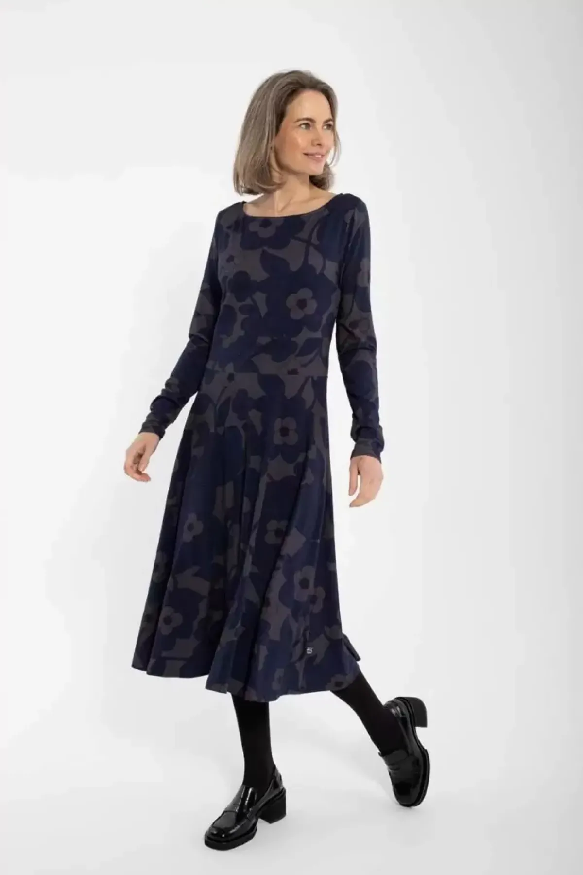 Danefæ Kleider>Organic - Danesigrid Viscose Slub Dress Grey Marine Bloom Boom