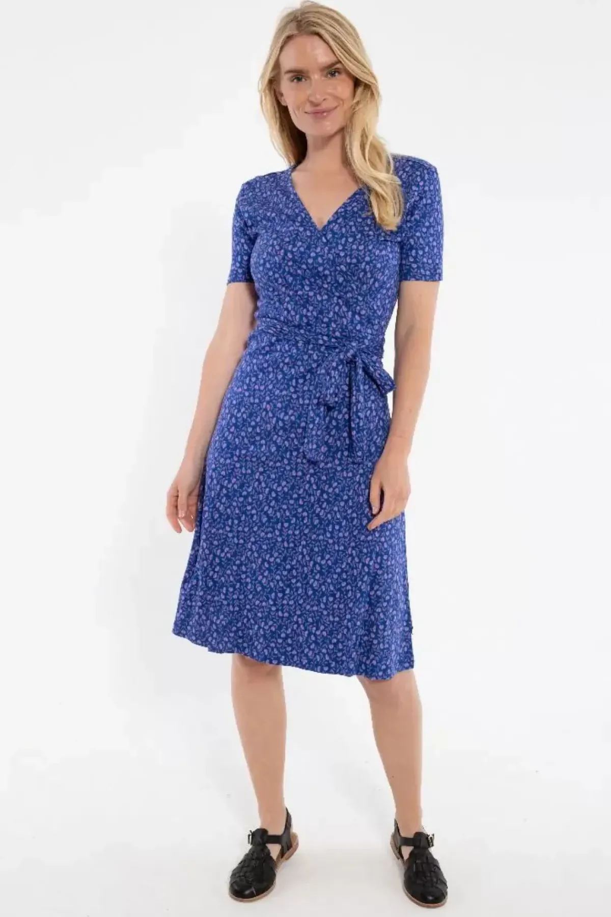 Danefæ Kleider>Organic - Danevenice Inter Dress Deep Marine Fleurie